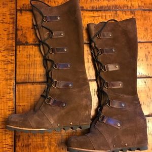 Sorel Joan of Arctic Wedge Boot size 8